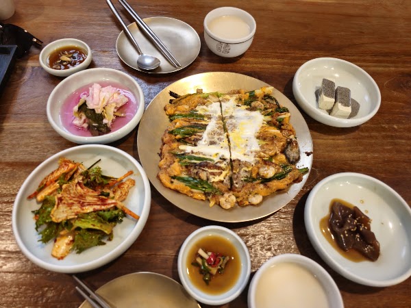 Dongnae Halmae Pajeon Restaurant 5