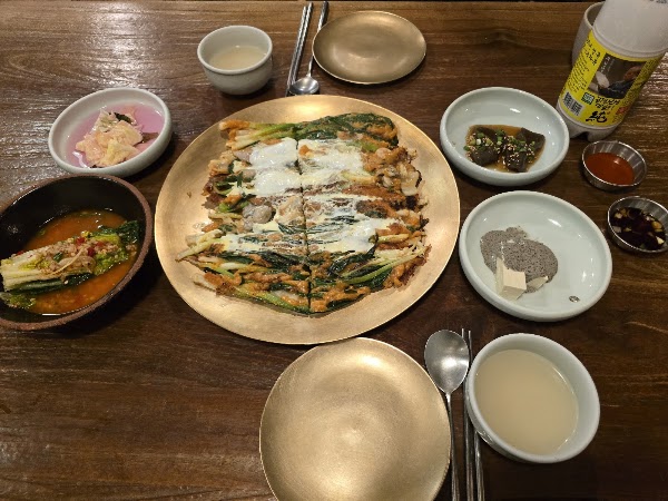 Dongnae Halmae Pajeon Restaurant 4