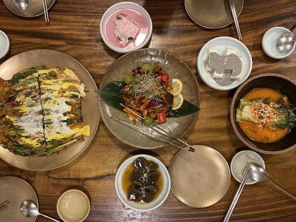 Dongnae Halmae Pajeon Restaurant 2