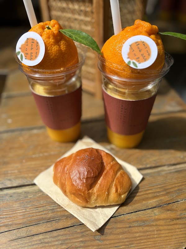 Jayeondo Sogeumppang (Salt Bread) & Jayeondoga 5