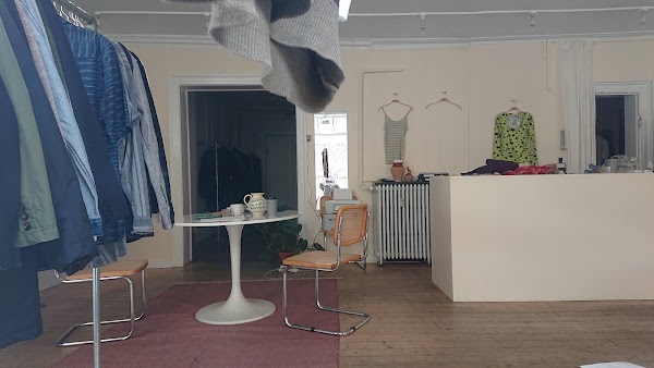 O-S-V. Secondhand Fashion 4