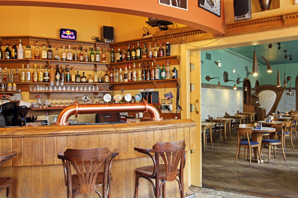 Restaurant Palác Akropolis - Bar Akráč