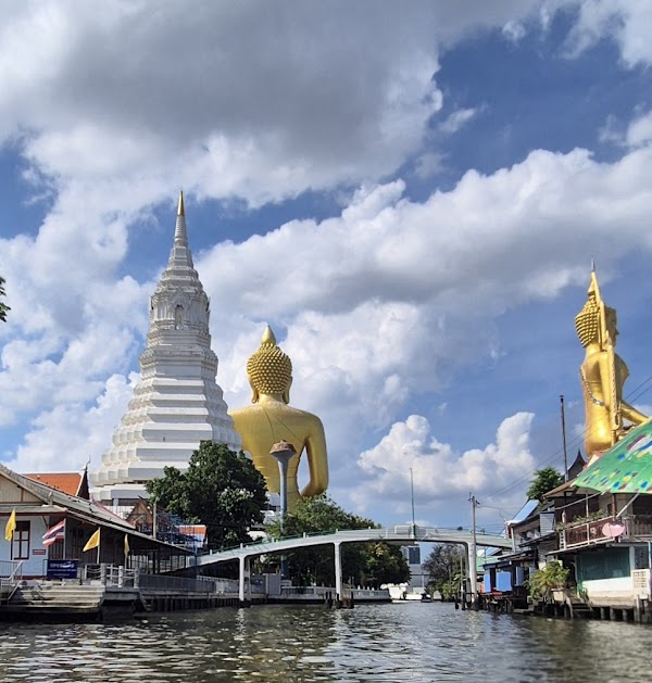 Photo spot for the Big Buddha at Paknam Temple (Phra Buddha Dhammakaya Thep Mongkol) 5