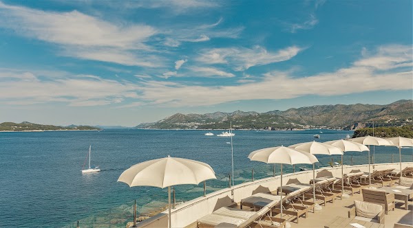 Blue Sky Lounge 5