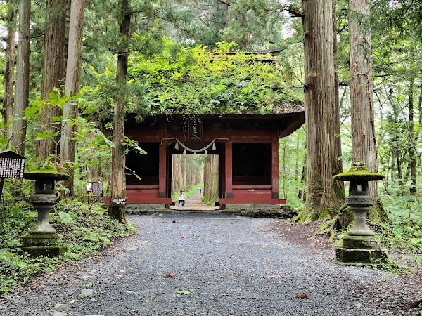 Togakushi Shrine Okusha (Main Shrine) Zuishinmon 1