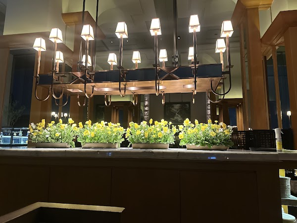Lobby Lounge 2