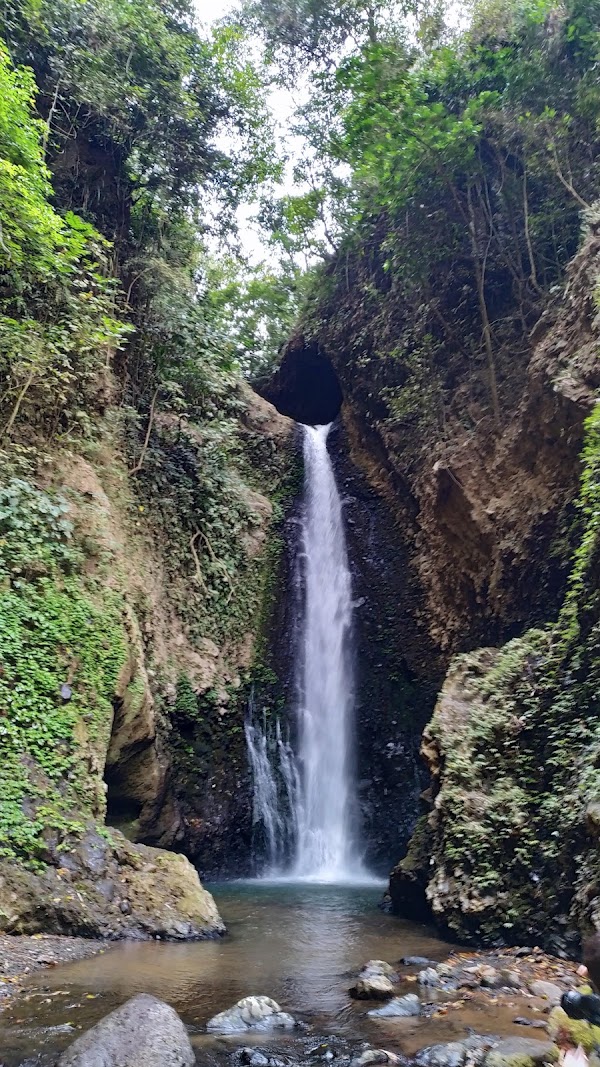 Air Terjun Colek Pamor