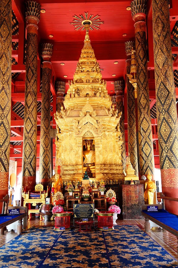 WAT PHRA THAT LAMPANGLUANG 4