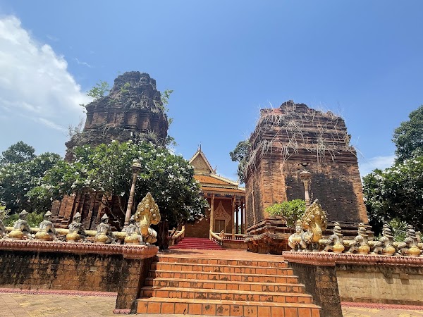 Preah Theat Thom Temple 4
