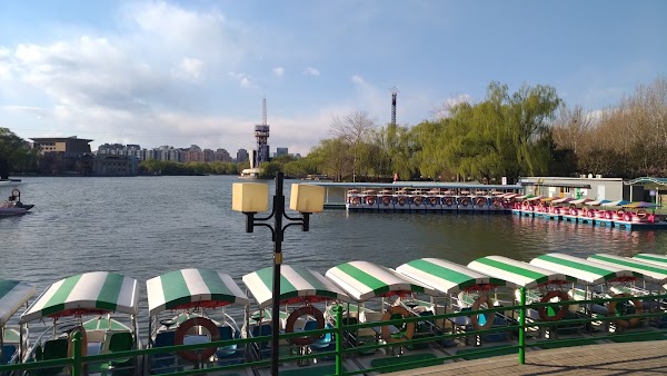 Chaoyang Park （South Gate 1） 4
