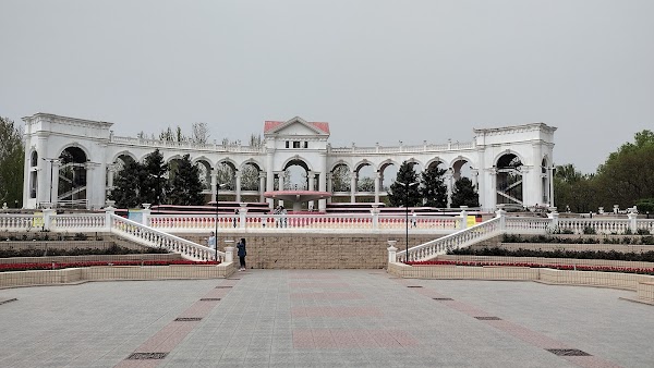 Chaoyang Park （South Gate 1） 2