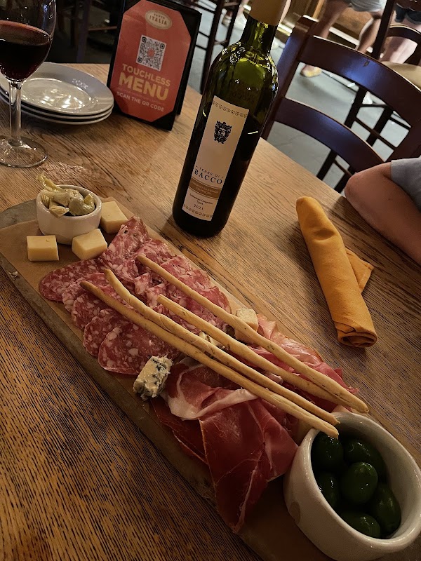 Tutto Gusto Wine Cellar 5