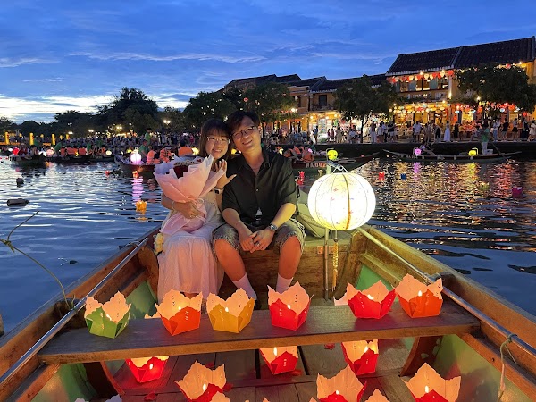 Hoi An Lantern Boat Tour ( 호이안 랜턴 보트 투어 )