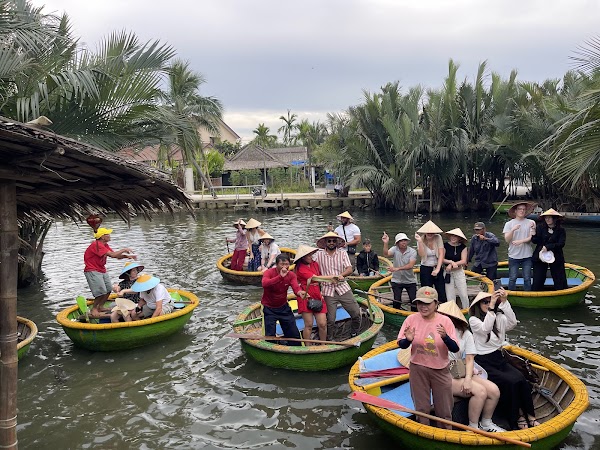 Hoi An Lantern Boat Tour ( 호이안 랜턴 보트 투어 ) 3
