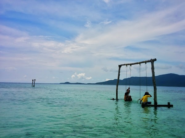 Pulau Menjangan-kecil