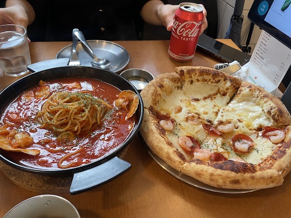 Myeongdong Pizza 5