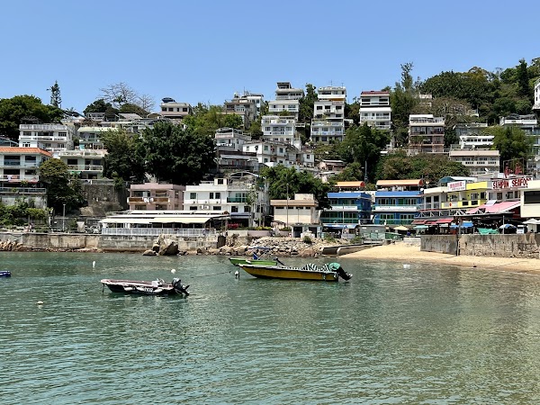 Yung Shue Wan Ferry Pier 4