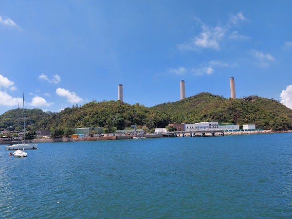 Yung Shue Wan Ferry Pier 2