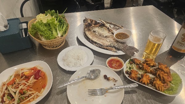 Baan E-sarn Muangyos 4