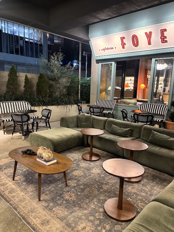 Cafe FOYER 4