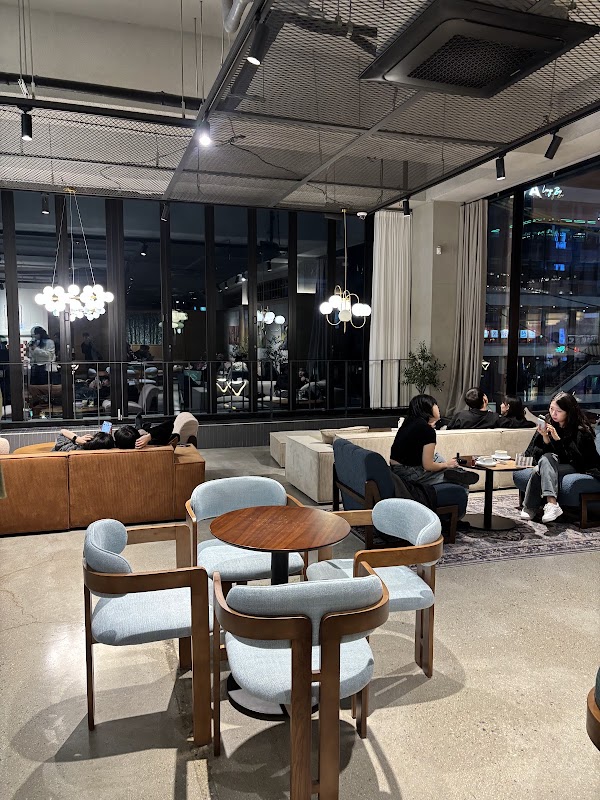 Cafe FOYER 2