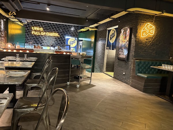 YELO Seoul Bistro 首爾餐酒館
