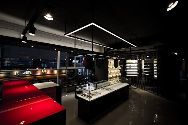 GLAM EYEWEAR 1