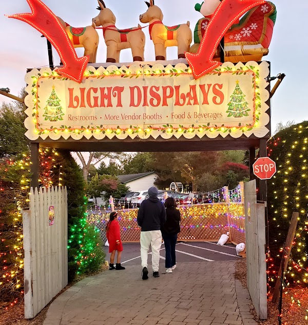 Cambria Christmas Market