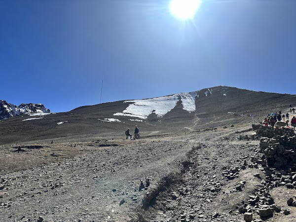 Vinicunca Rainbow Mountain 2