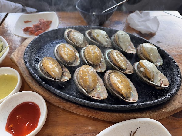 Myeongjin Jeonbok Abalone Restaurant 4