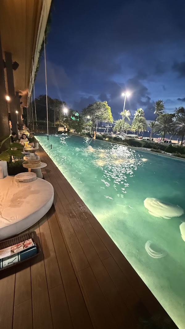 LAY Beach Club 3