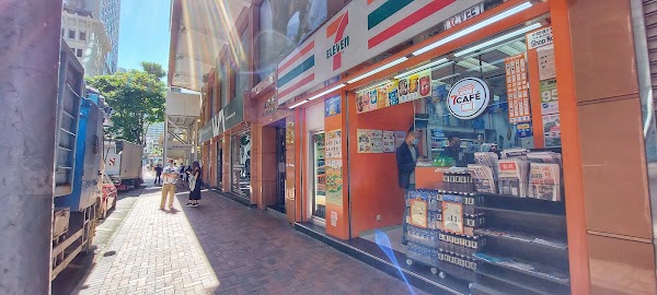 7-Eleven 3