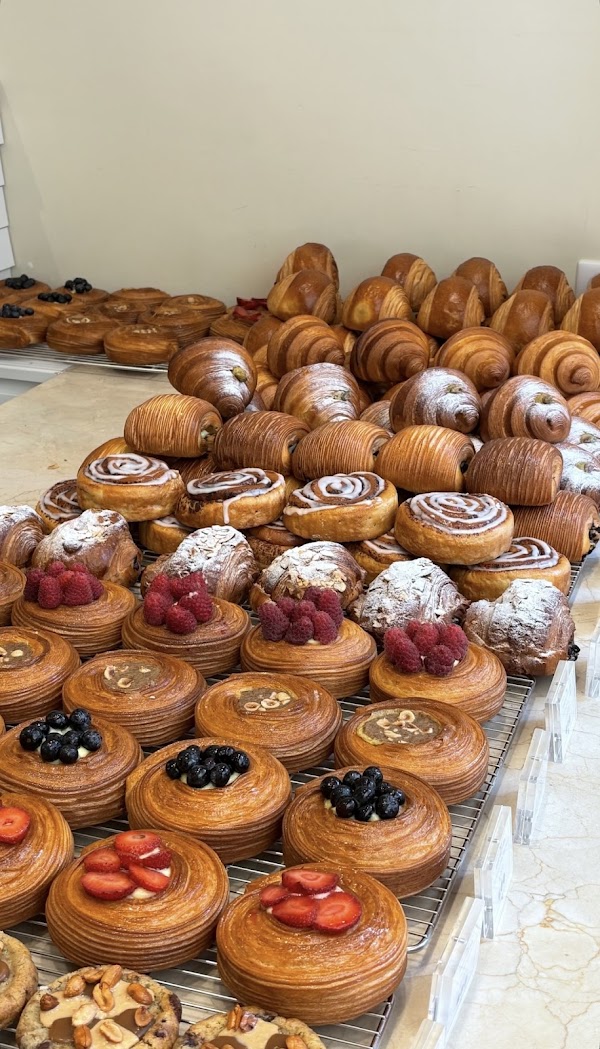 La Maison De Celine Pâtisserie 4