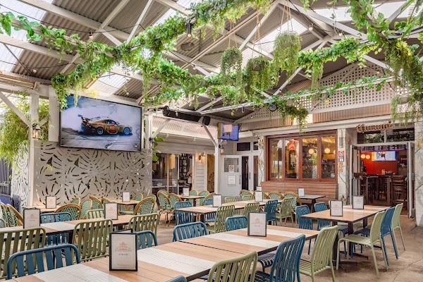 Sir Joseph Banks Hotel