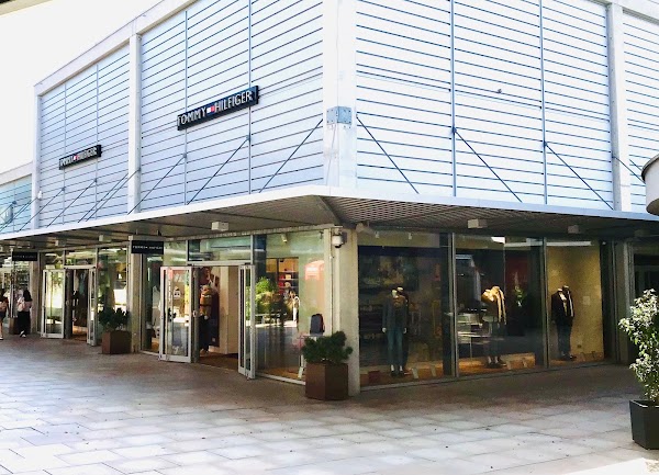 Tommy Hilfiger Outlet