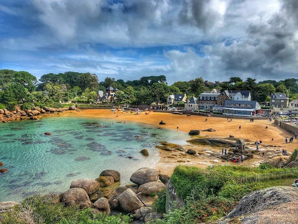 Plage Saint Guirec
