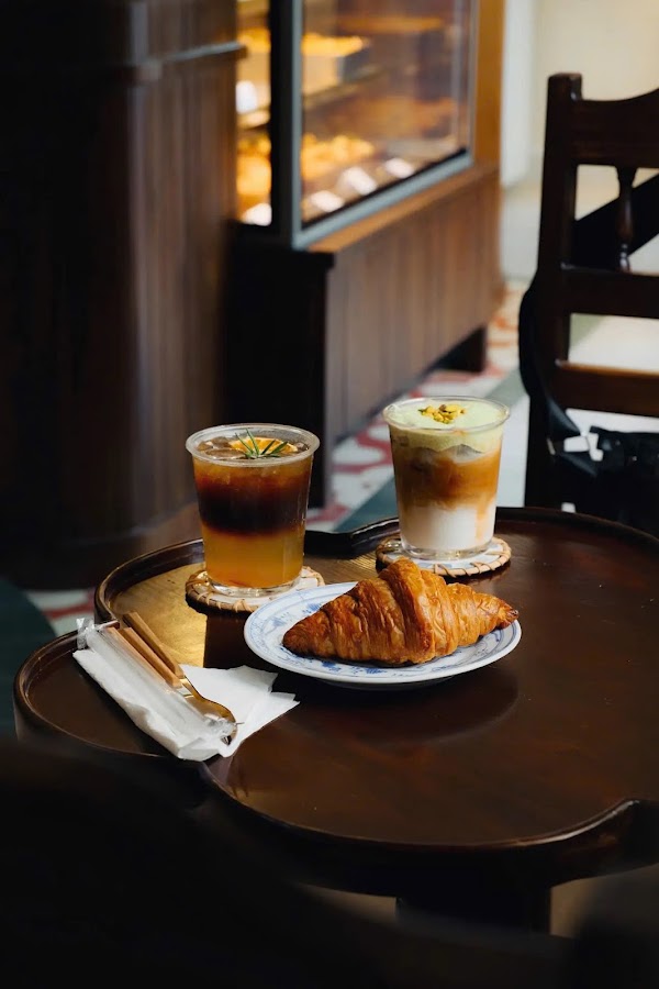 Tiệm Bánh Mèo Lười Lê Quang Định 5