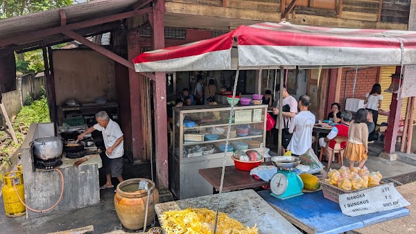 Chilli Padi Fried Bee Hoon 辣椒炒米粉