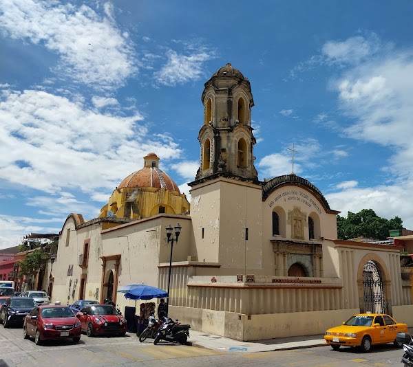 IGLESIA DEL CARMEN BAJO