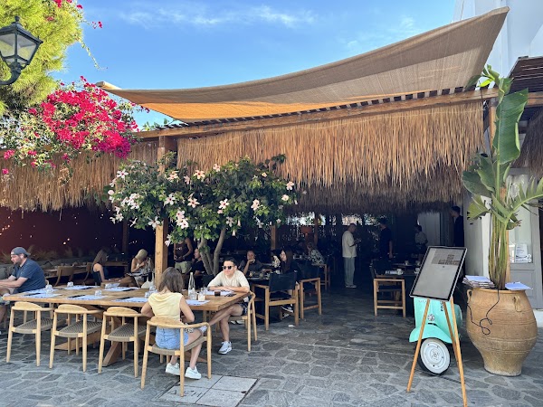Almond Paros