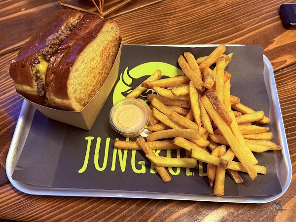 JUNGBULLE PATTY MELT 4