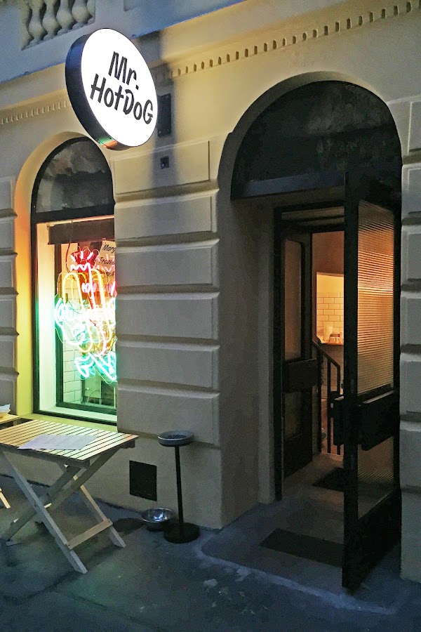 Prague 27
