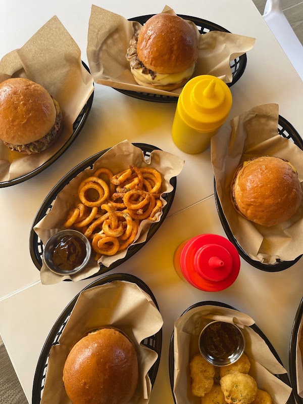 BEAST SMASH - Sliders & Fries 5