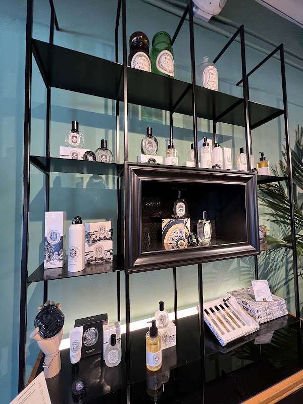 Diptyque Town and Country Village 3