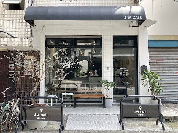 J.W. CAFE