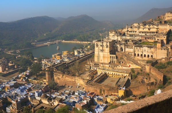 Bundi 4