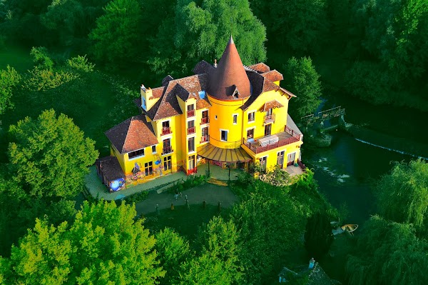 Moulin Jaune 5