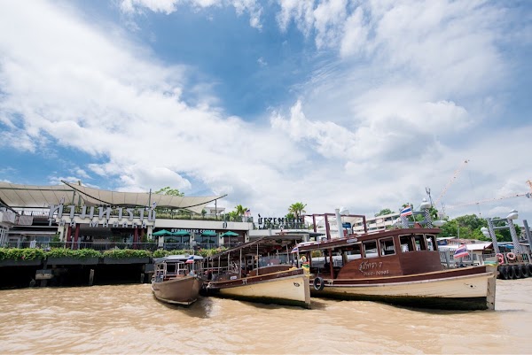 Supatra Boat (เรือสุภัทรา)