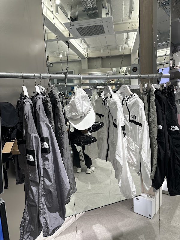 North Face White Label 4