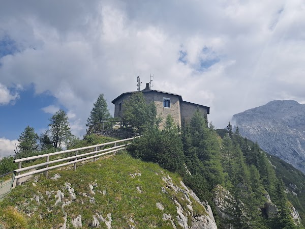The Eagle's Nest 5